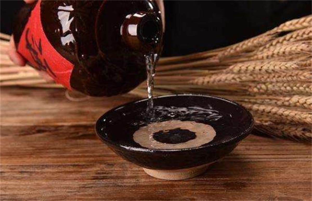 酒精度|白酒为什么会辣?酒精度数越高就越辣吗?