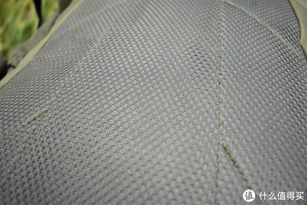 焦点|城市通勤利器，特别轻！很能装！多特SPOT焦点18L背包，让妹子如释重负