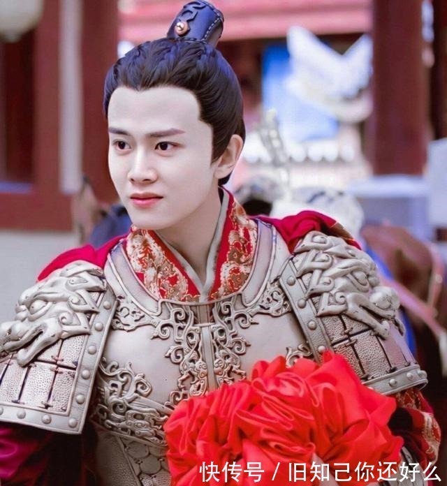 任嘉倫在線點評,透露《藍焰突擊》已定檔,期待他新角色