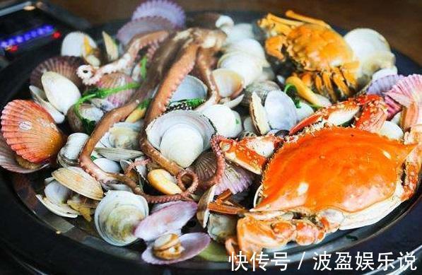 小花|2种“废物”别丢了,水里“泡一泡”扔盆里,养花好,不用施肥!