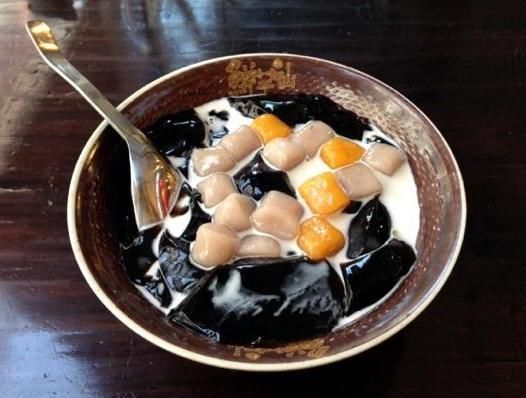 膝盖|网友评选“全国最难吃”的4款小吃,吃过3种以上的,请收下我的膝盖