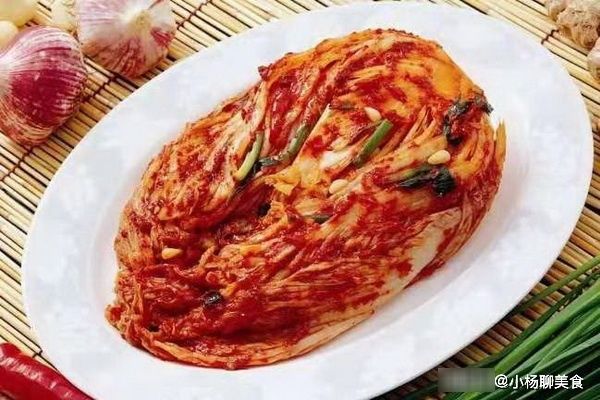 外婆腌?辣白菜，爽口入味，开胃又下饭的“神器”，做一次吃半年