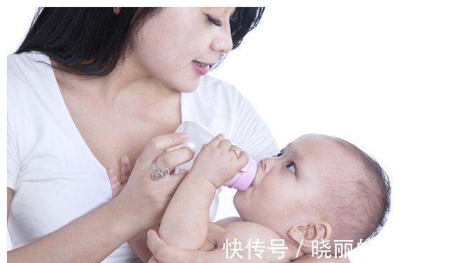 奶瓣|母乳的孩子不能额外喝水吗?常规不用,遇到这类情况就得给水喝了