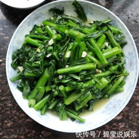 周末家里来客人了,学会几道家常菜,不必去饭店,好吃停不下嘴来