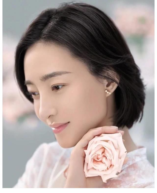 画眉|王丽坤：妆罢低声问夫婿，画眉深浅入时无