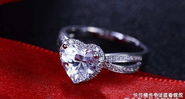 克拉钻戒能定制吗?需要额外支付费用吗?价格高不高?