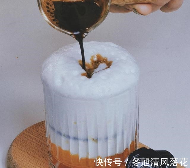 冬日5款拿铁制作,暖胃又暖手,每一款的味道都让你意想不到!