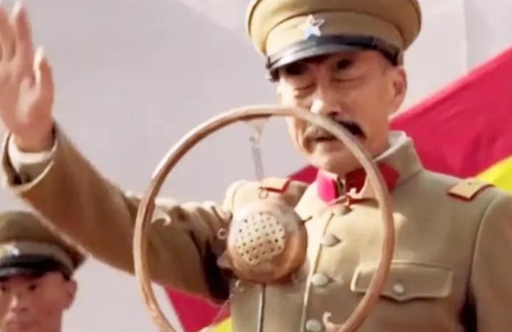 台词|张作霖给学生演讲，上台却忘记台词，随口一句脏话成为经典