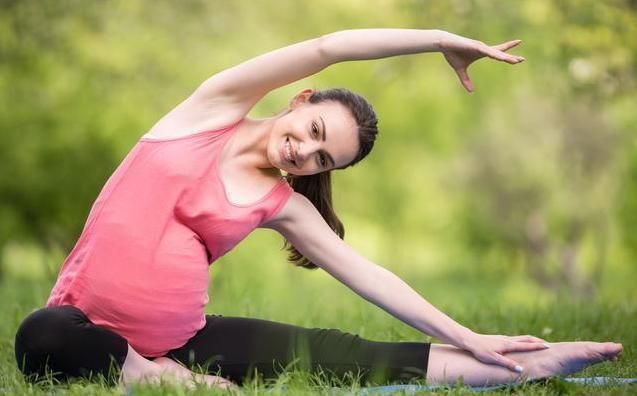 医院|女子怀孕11个月还不生,医生强行剖腹产,看到孩子后全家哭成一团