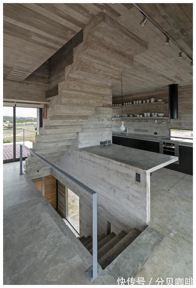 水泥色|毛坯房别墅设计，看这外观就被迷住了！省去装修就能入住了