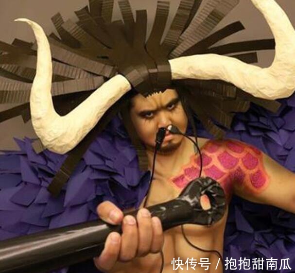 胡子|海贼王泰国小哥花样COS凯多,这次用电线来充当长胡子