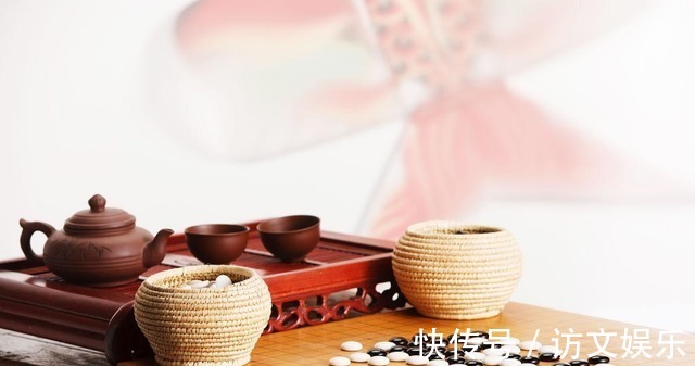 天命论@俗话说“低眉财不进,连眉富不亲”,是什么意思?有没有道理?