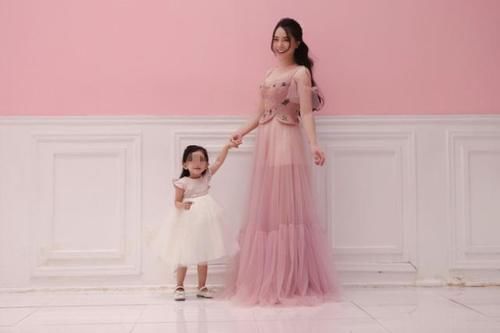 不惜|为了富商老公的奖励,不惜在生下二胎仅3个月,又怀上了3胎