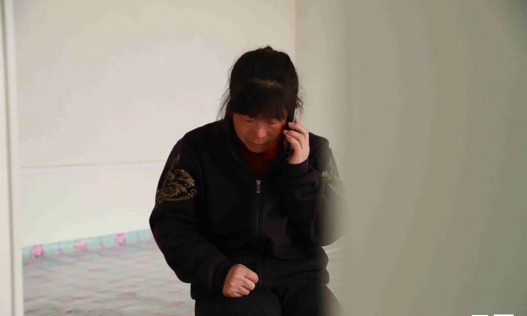 6岁男童成“玻璃人”,不敢玩不敢交朋友,向奶奶哭诉:我好孤独