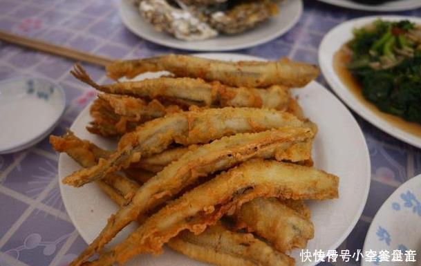 放凉|厨师长不管炸什么鱼,下锅前多加一步,鱼肉更鲜嫩还无腥味