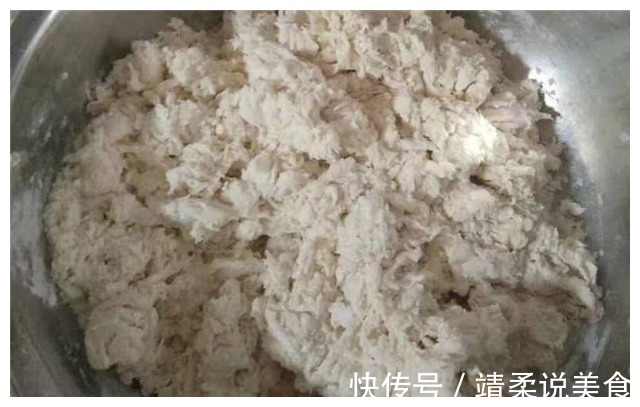 教你发面技巧,馒头包子烙饼都通用,速度快零失败,收藏起来吧!