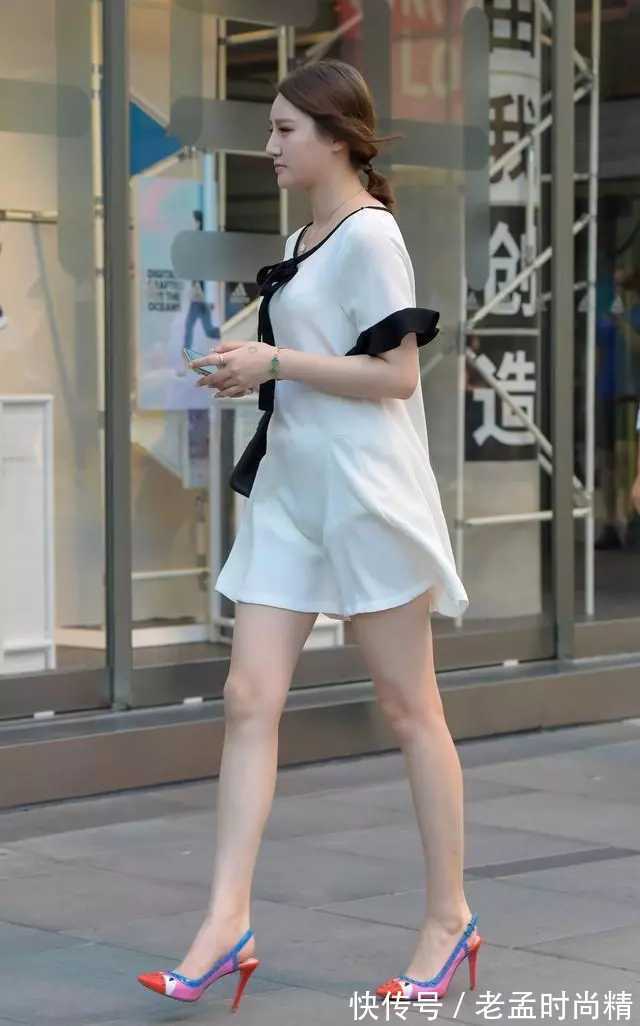 混血美女|你见过彩色高跟鞋吗?这位混血美女穿上真的美得无法形容