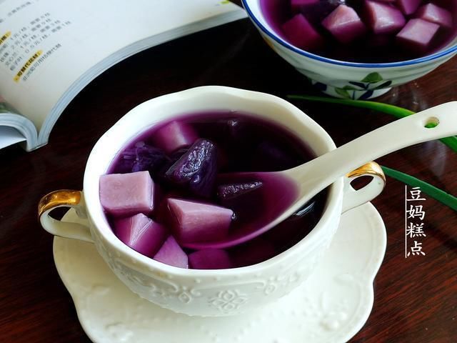 煮2分钟即成，这夏日甜汤，口感清甜，常喝通肠去燥不长细纹