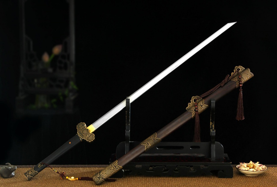 打仗|古代的刀剑很难砍穿盔甲，为何打仗时还会有大伤亡，原因很简单