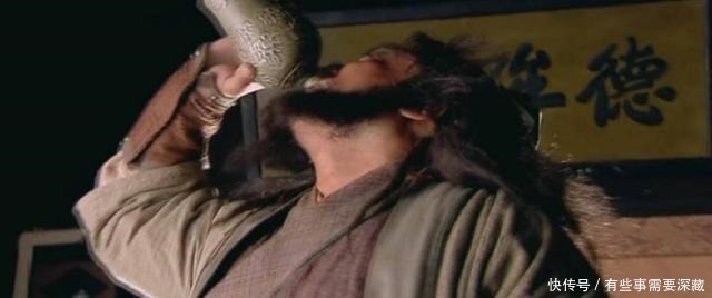 宋江|李逵被骗喝毒酒,留下十九字,说破宋江真实嘴脸!