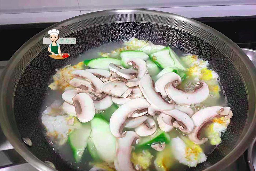 冬天,3样素菜一起煮,实在太鲜美啦,不放肉也很香,孩子都爱吃