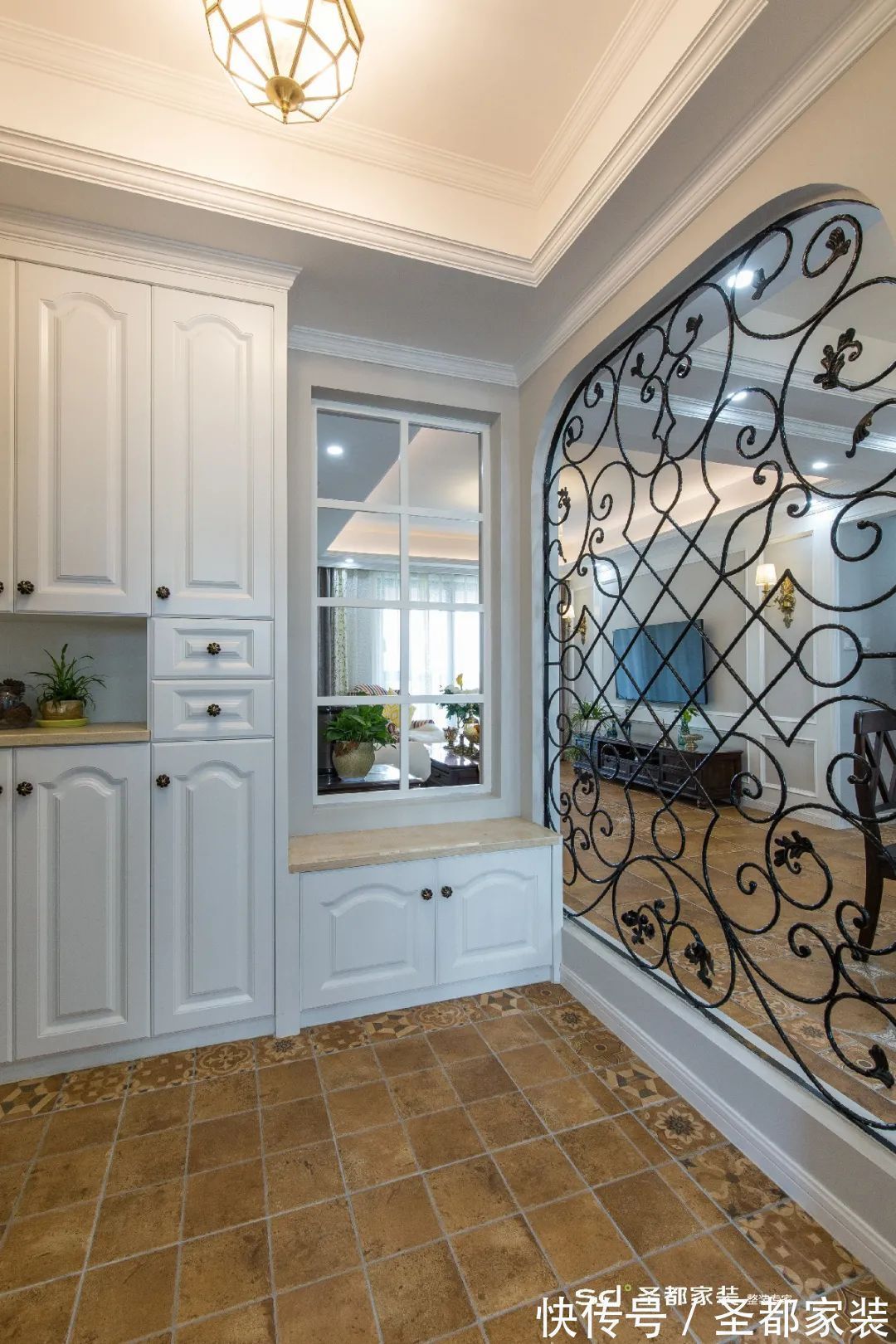 水族箱|20款教科书式玄关设计人气爆棚,好看到亲友排队抄!