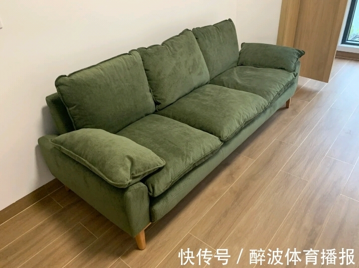 美观性|客厅作为家的脸面,这9个设计,看上去很实用,实则“鸡肋”