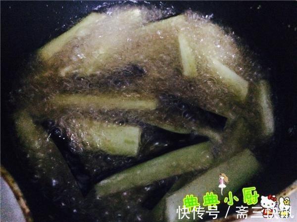 想让豆角茄子炒起来好吃,最关键的一步不能少,吃过就会爱上