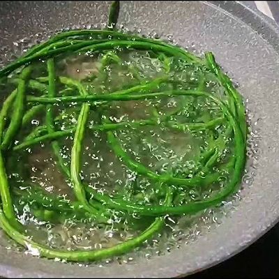豇豆盘|豇豆鸡蛋饼