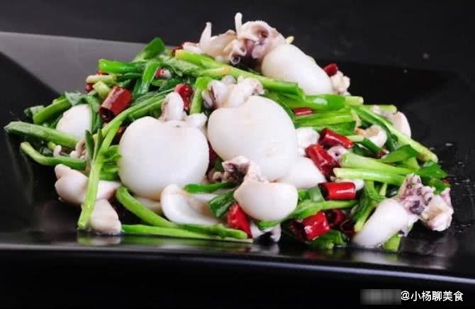 韭菜和此物一起炒,美味又下饭,腰不酸了,腿不软了,早食早受益