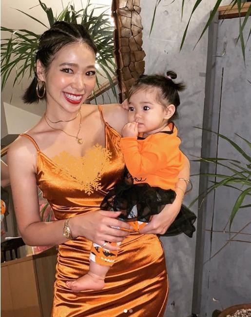 不法分子|90后辣妈“另类晒娃”惹争议:为了炫身材,萌娃论为“背景板”