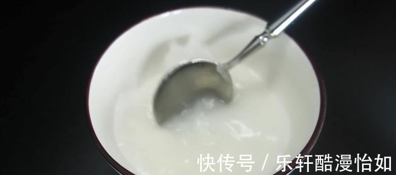 虾仁|滑蛋虾仁这样做，虾仁软嫩没腥味，大人小孩都爱吃。