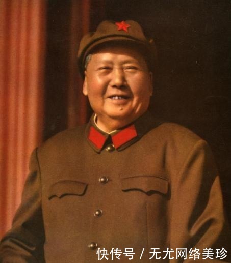 1955年授衔典礼 粟裕第一个戴上大将军衔