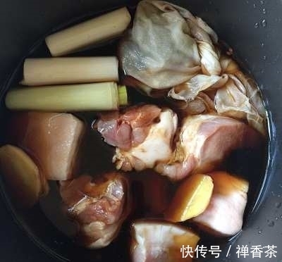 白吉饼|陕西有名小吃,腊汁肉夹馍,美味会让你垂涎三尺哦!