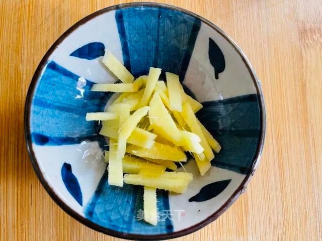 蚝油蒸鸡腿：不需要任何技巧，简单一蒸嫩嫩滑滑超美味