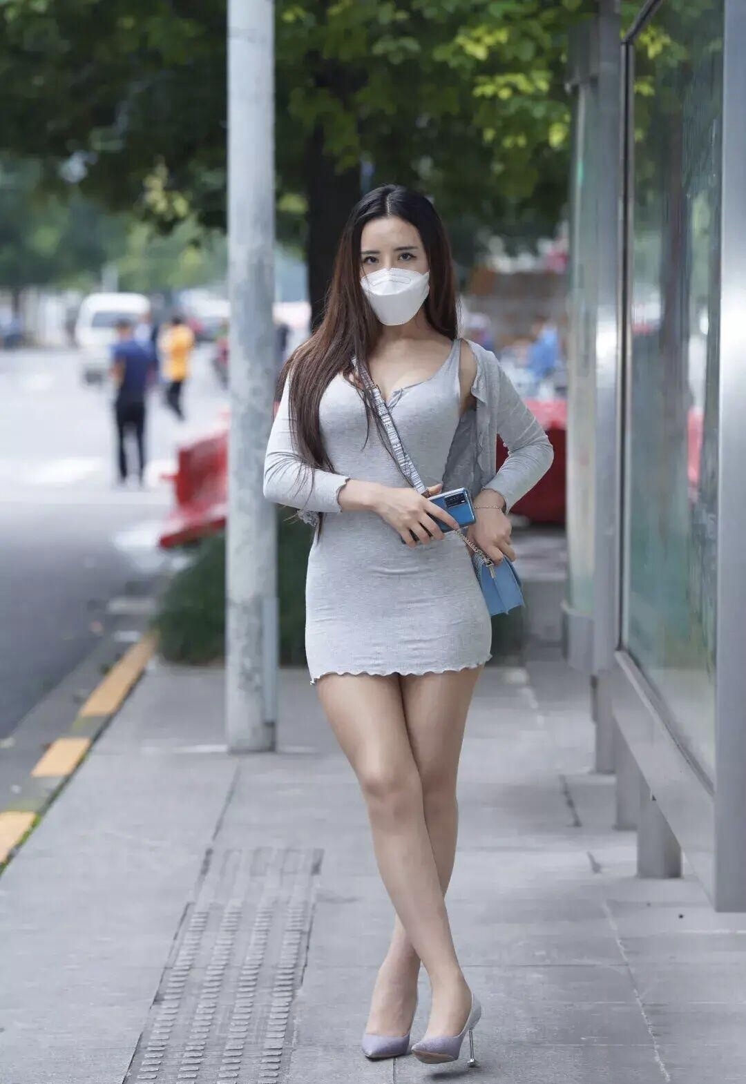身姿 “沙漏型”身材如何展现抓住穿搭核心点，曼妙身姿也就不远了！