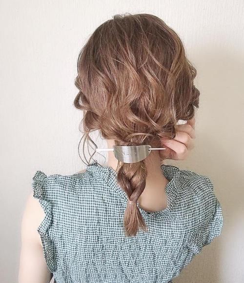 姑娘,好看的编发那么多,为什么非得整天清汤寡水披着头发呢