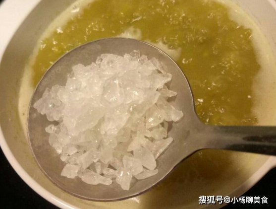 味道|煮汤时盐放多了怎么办?大厨教你三招,不加水味道也能变清淡