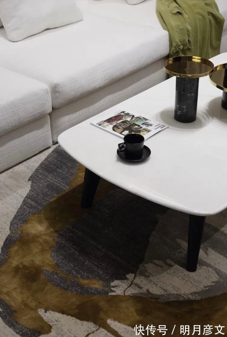 黑白配|100㎡现代简约,自然舒适木质感,结合时尚的黑白配,高级端庄