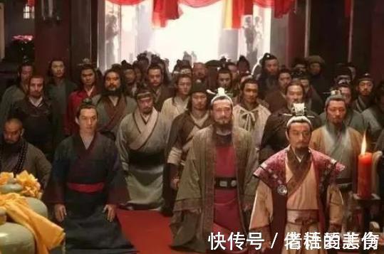 朱贵$梁山上有4位姓朱的好汉,名字连起来一读,会发现3大“水浒秘密”