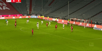 破門|穆夏拉擺脫防守隊(duì)員低射破門，拜仁反超比分