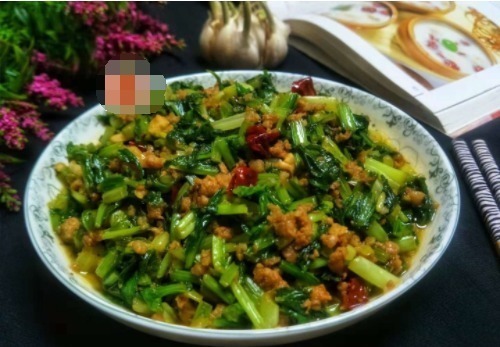 肉末|这菜上桌一扫而光,又嫩又脆又香,孩子说没它吃饭都不香!