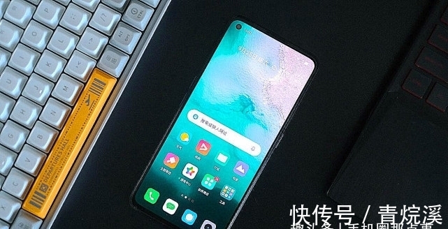 re正确选择不盲目,这四款手机或可以掀起换机潮