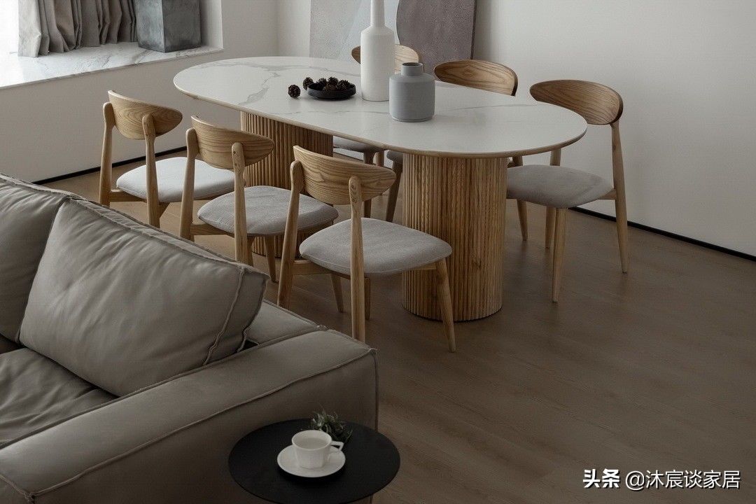 空间|她的极简新房,135平方米横厅结构,室内简洁干净,尽显轻松自然