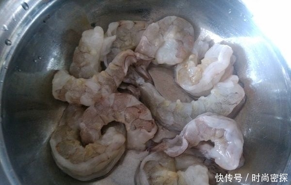 最爱给我女儿做的一道菜,补钙又护眼,一顿饭一个菜就够了