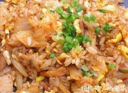 柿子辣椒|剩米饭别再炒了, 这样做比炒饭好吃一万倍