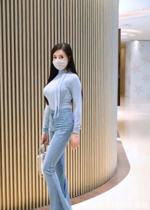 t恤 历久弥新的喇叭裤造型,传递出成熟女性魅力