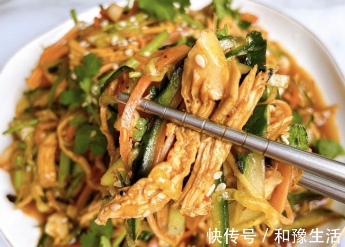 搅拌均匀|天热,吃牛羊肉都不如多吃它,五分钟简单拌一拌,营养开胃又下饭