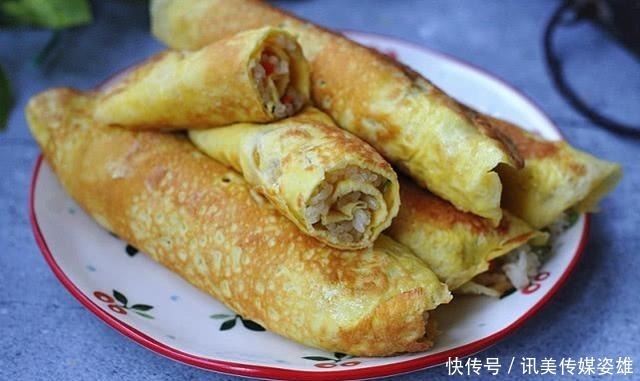 儿子早餐最爱它,1周5次都吃不厌,烫一烫卷一卷,做法好简单