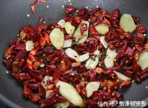 香辣|高营养低脂肪的健康菜,香辣开胃,越吃越过瘾,配上米饭吃的满足